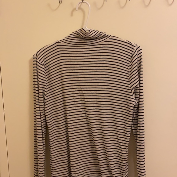 Turtle Neck Sweatshirt - Picture 3 of 3